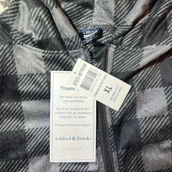 Men’s Ashford and Brooks Black and Gray Plaid Onesie Mink Fleece NWT Pajamas - Picture 3 of 7